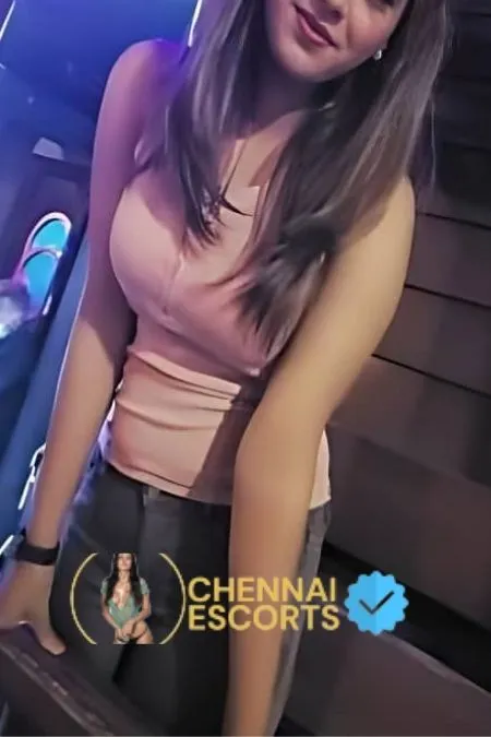 Komal Female Escort